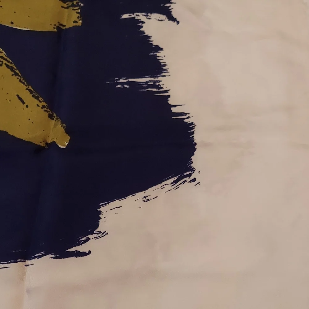 Christian Dior Navy and Olive Green Scarf - Picture 4 of 5